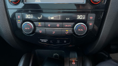 Nissan Qashqai 1.5 dCi Tekna 5dr Diesel Hatchback